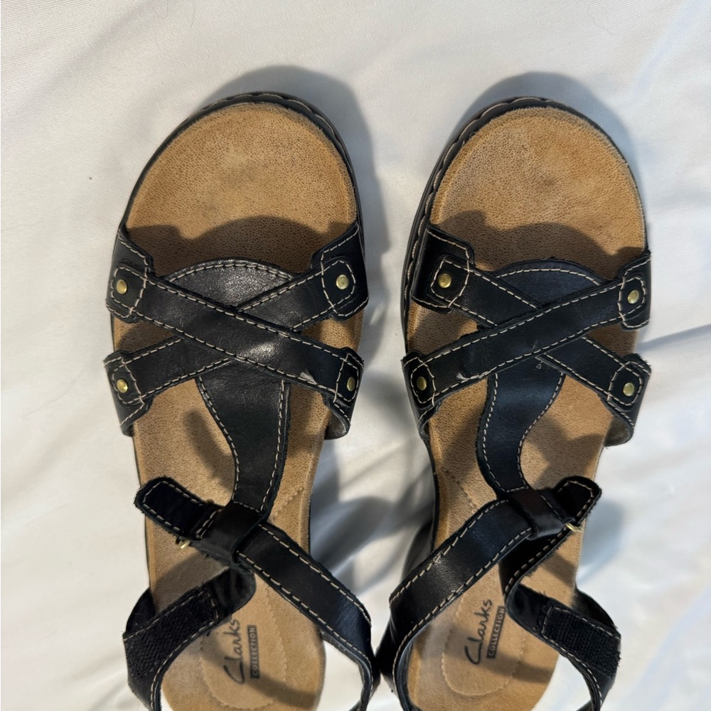 Clarks Black and Tan Sandals